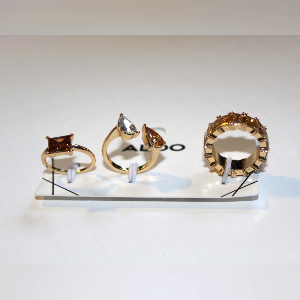 ✨🆕✨ ALDO Ring Set - Picture 6 of 12